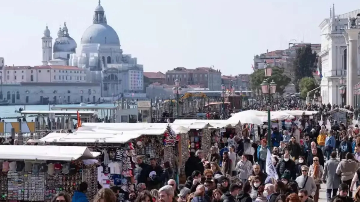 Viral destinations: what to do about mass tourism?
