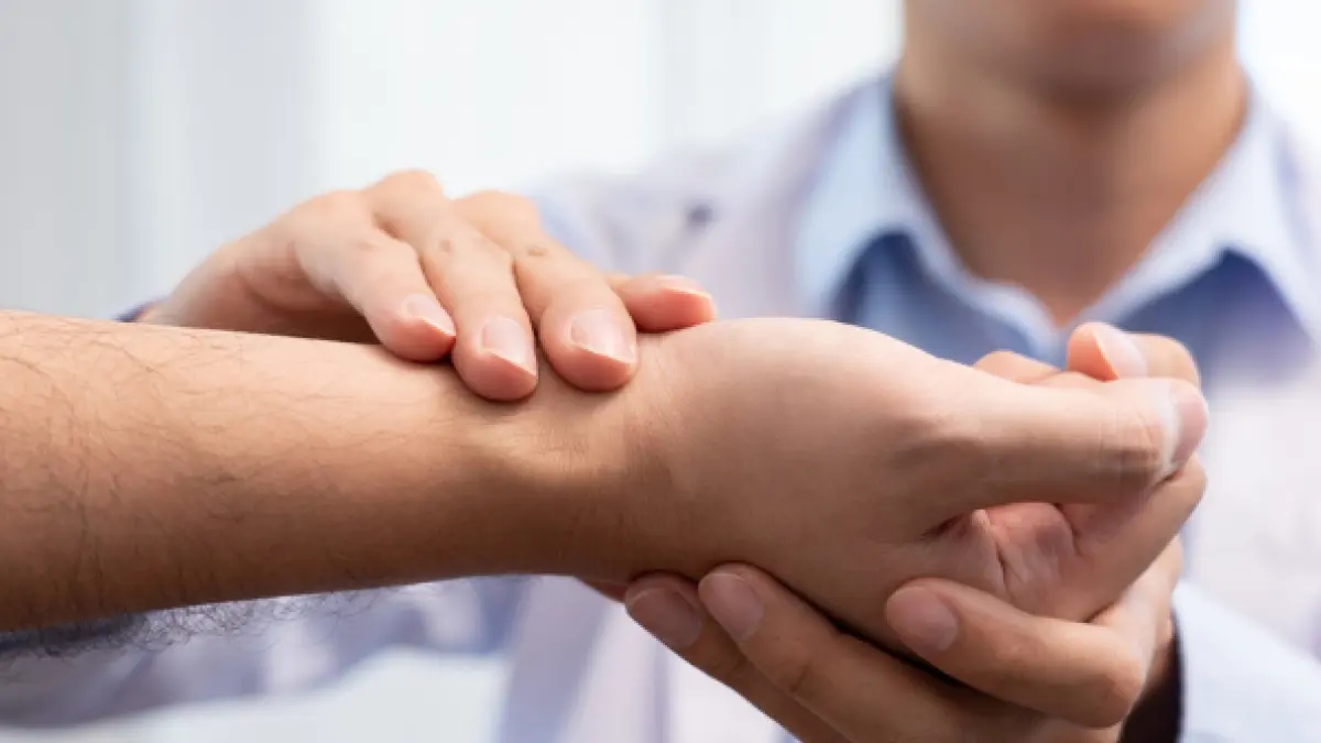Romatoid artrit tedavisinde bir molekülün oynadığı kilit rol, yeni tedavilerin kapısını açıyor