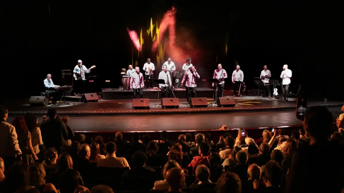Colsubsidio Tiyatrosu bu ayki programını sunuyor: müzik ve tiyatro için hemen rezervasyon yapın