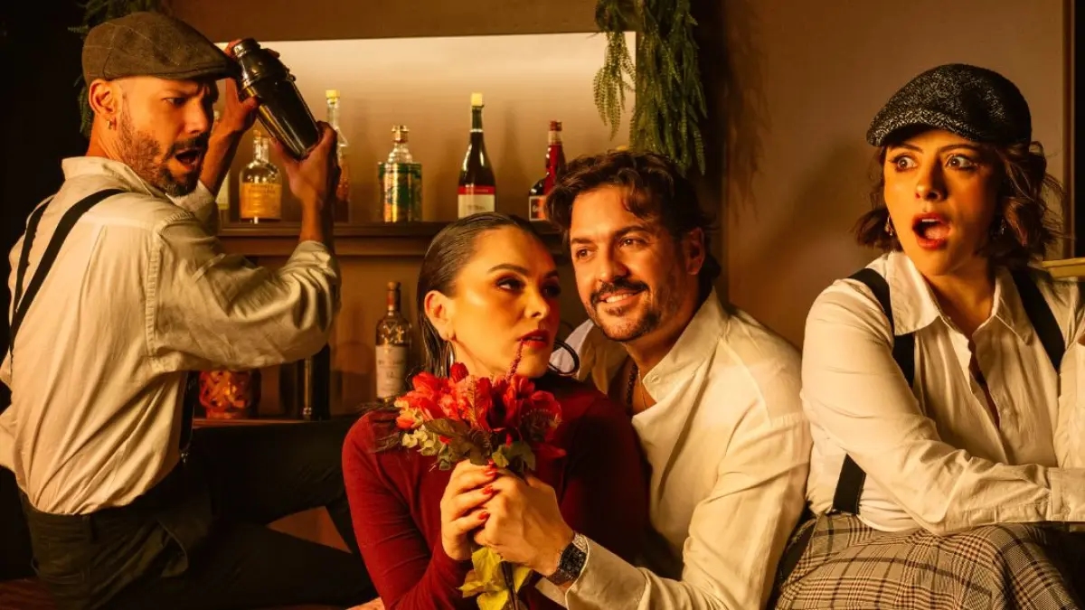 Segnatevi l'appuntamento con 'Hola Soledad': boleri, confessioni e amori che resistono all'oblio a Bogotà.