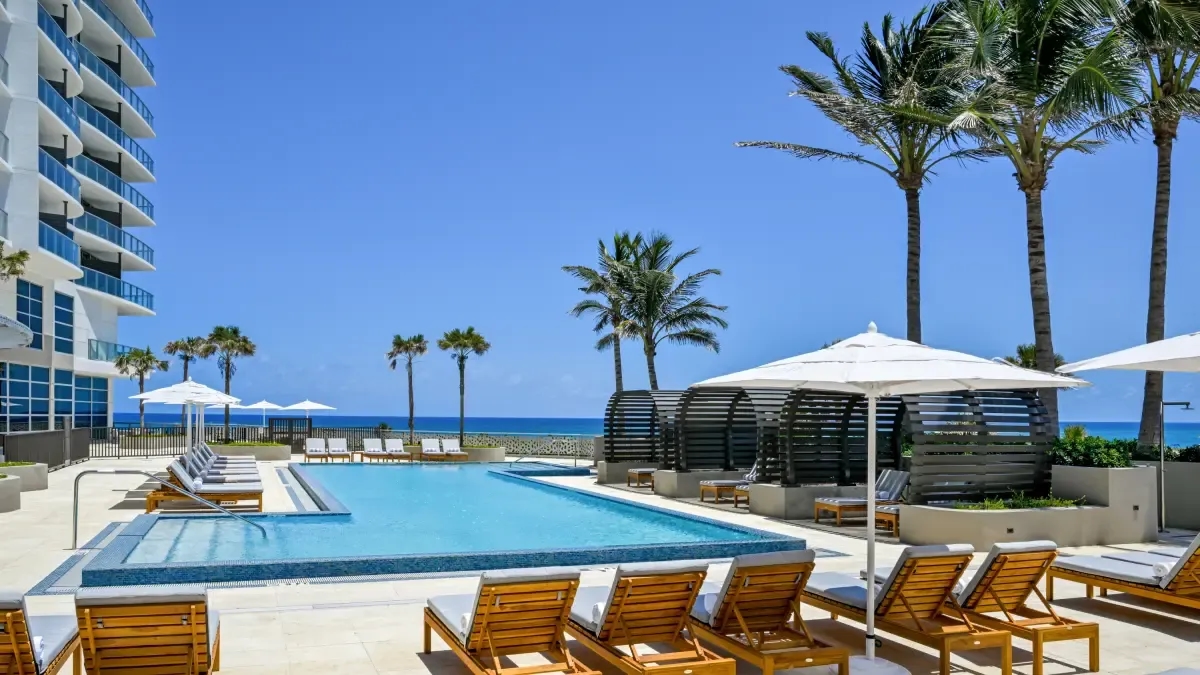 Découvrez les offres disponibles à The Palm Beaches, situé dans le sud de la Floride, cet été.