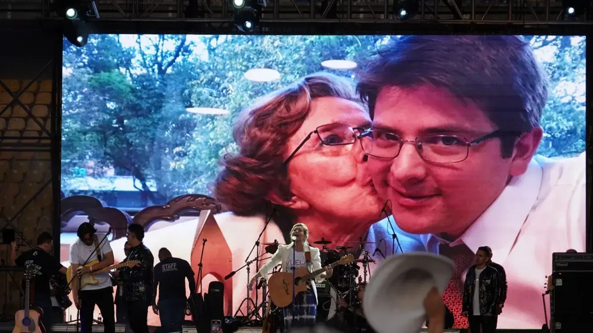 The Solidarity for Colombia Foundation commemorated its 50th anniversary with three days of events and a tribute to Miguel Uribe Turbay and Nydia Quintero.
