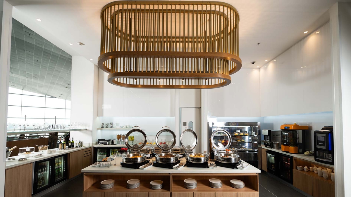 LATAM, El Dorado'daki VIP salonunu sürdürülebilirliğe odaklanarak ve Kolombiyalı yeteneğe saygı göstererek yeniliyor