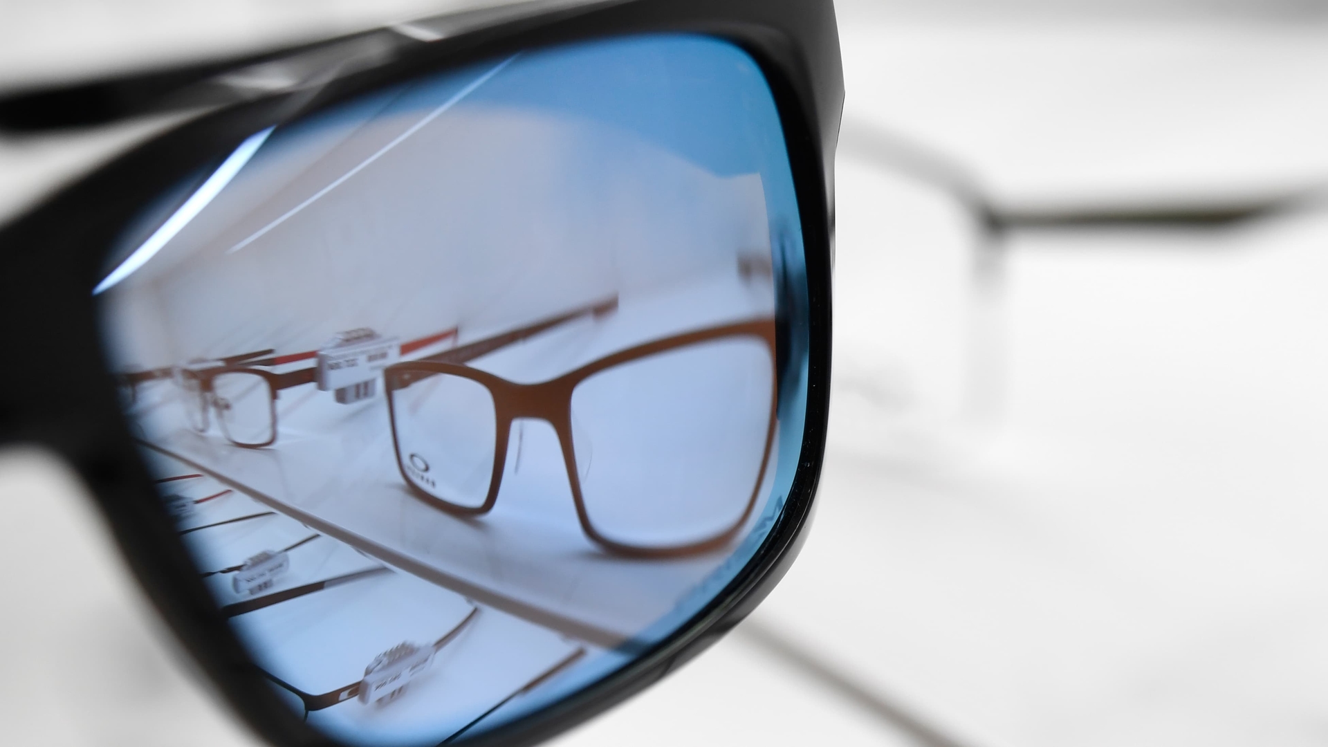 Los franceses ven peor, pero usan menos las gafas, advierten los especialistas