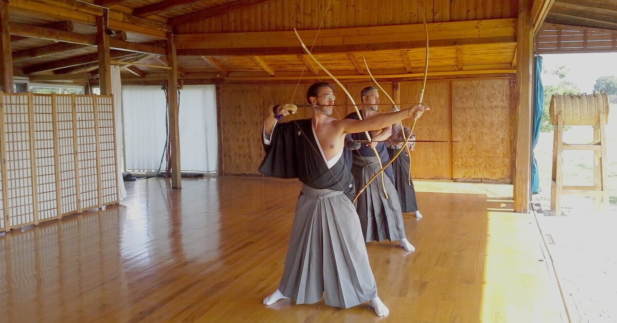 Luca Lucchesi, Kyudo und der Geist: „Der Weg des Bogens, um sich selbst zu erkennen“