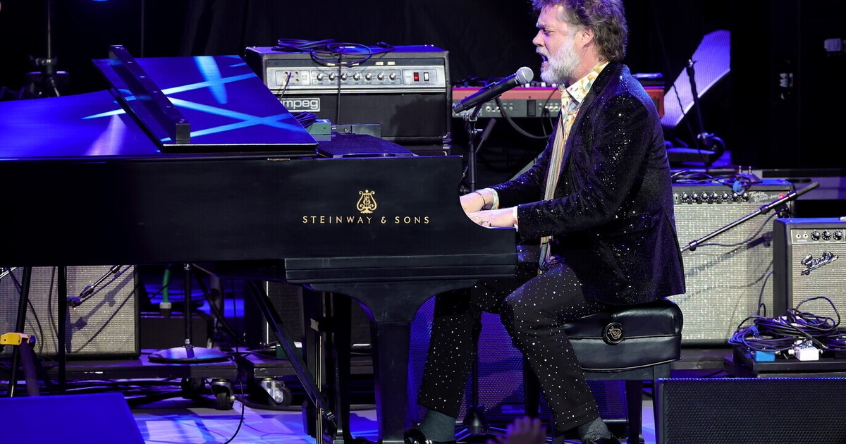 Rufus Wainwright dal pop alla lirica. “Hadrian” ha nelle voci la sua forza