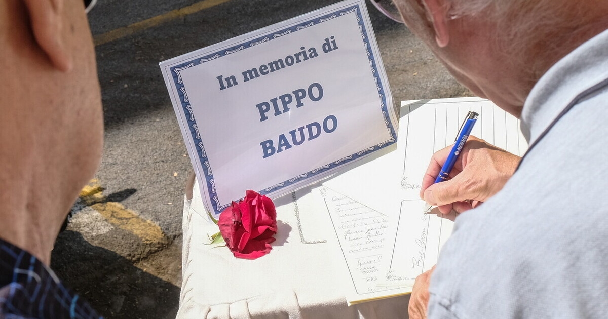 Hayır, "pippobaudismo" Cambridge Sözlüğündeki yeni kelimeler arasında değil