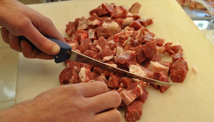 Don't let holiday meat be a danger! Meat that is not cooked properly causes serious stomach and intestinal problems! How long should cuts of meat stay in the deep freezer?