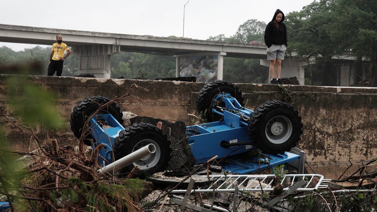 Flash flood in Texas, death toll rises. Dramatic accounts from Poles