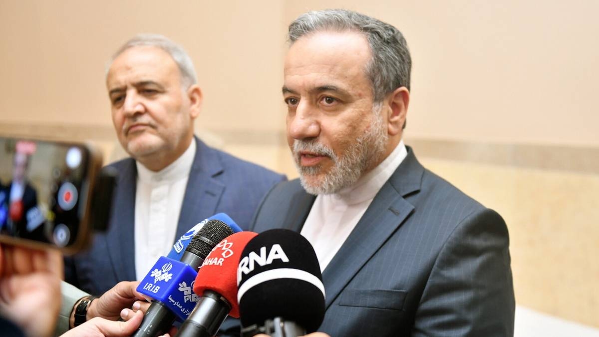 Iran Responds to Trump Envoy's Words: 'We Will Never Resign'
