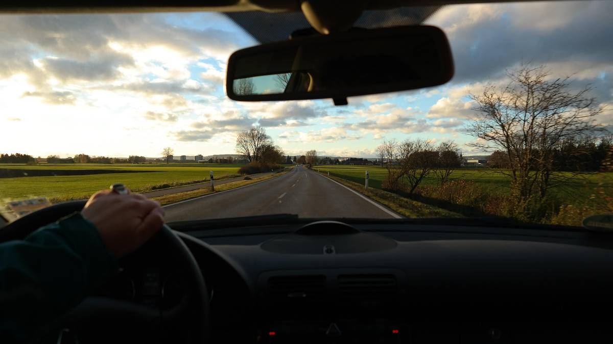 Cette habitude détruit votre voiture. Les conducteurs font souvent cette erreur sans le savoir.