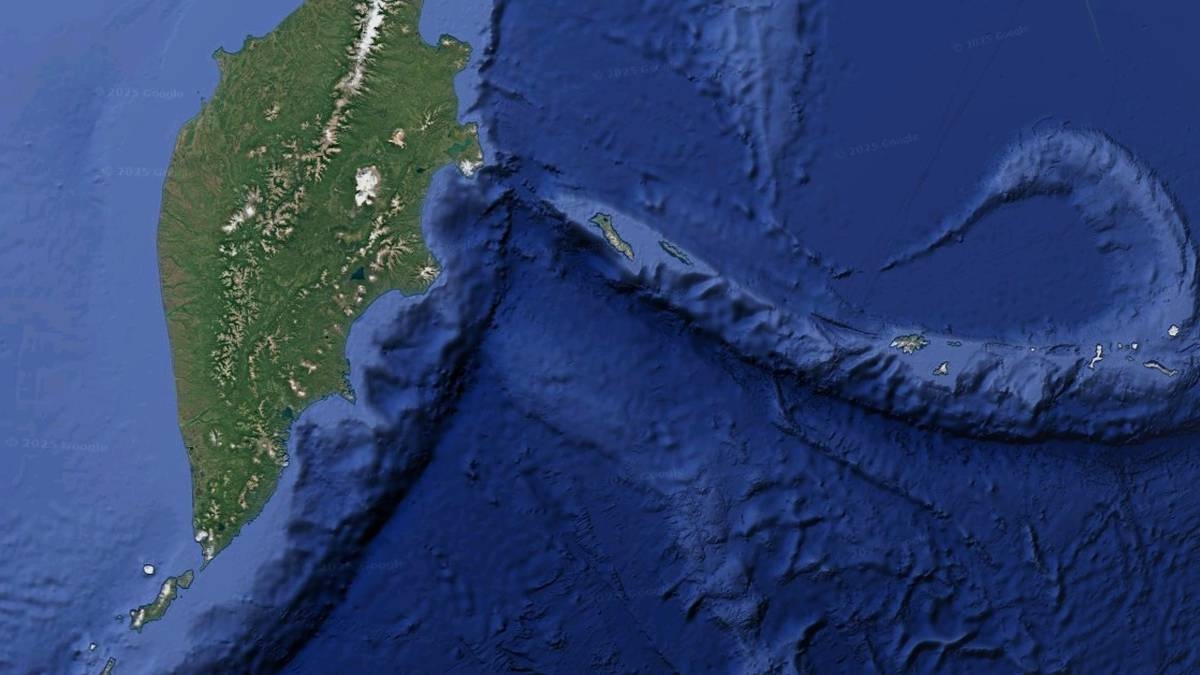 Terremoto en la costa rusa. Autoridades advierten de tsunami.