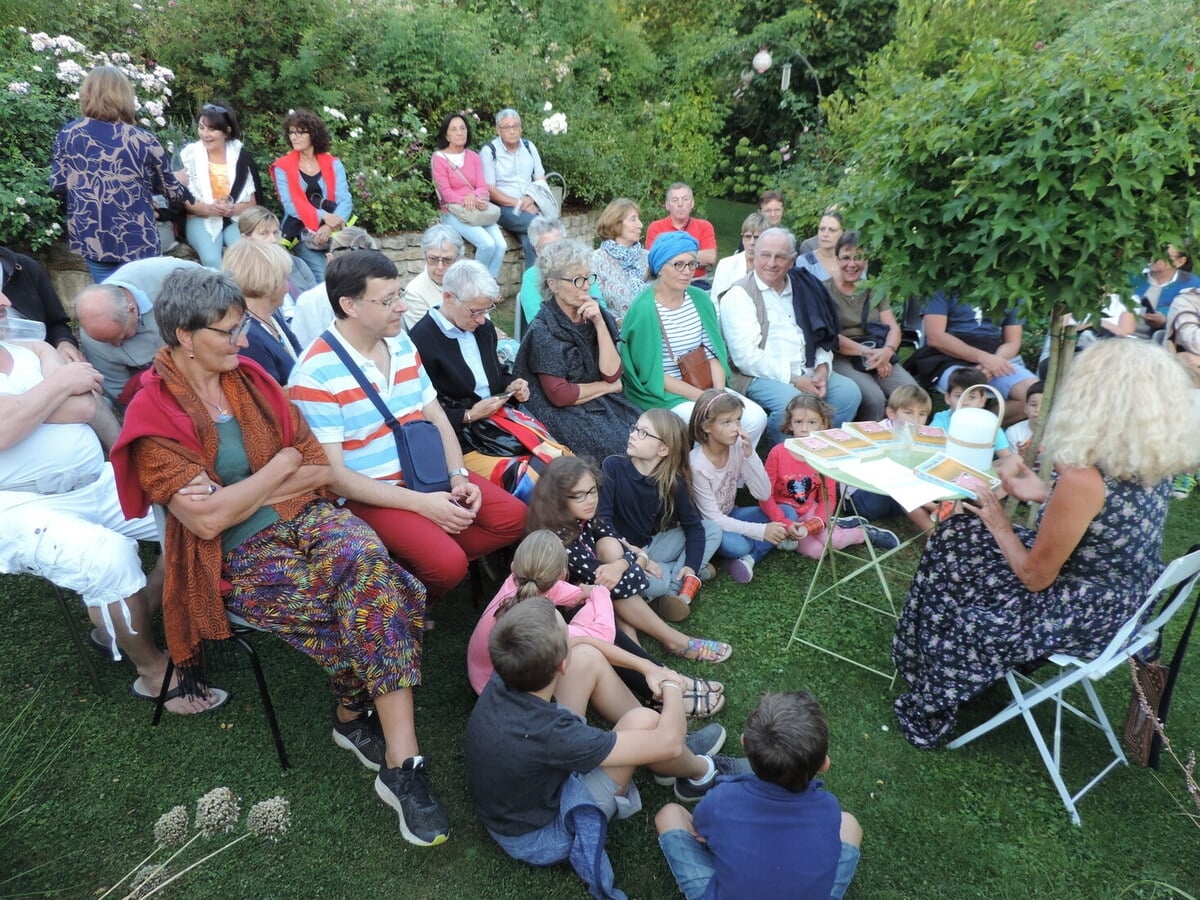 Lecturas en el jardín: la promesa de un viaje al Mediterráneo