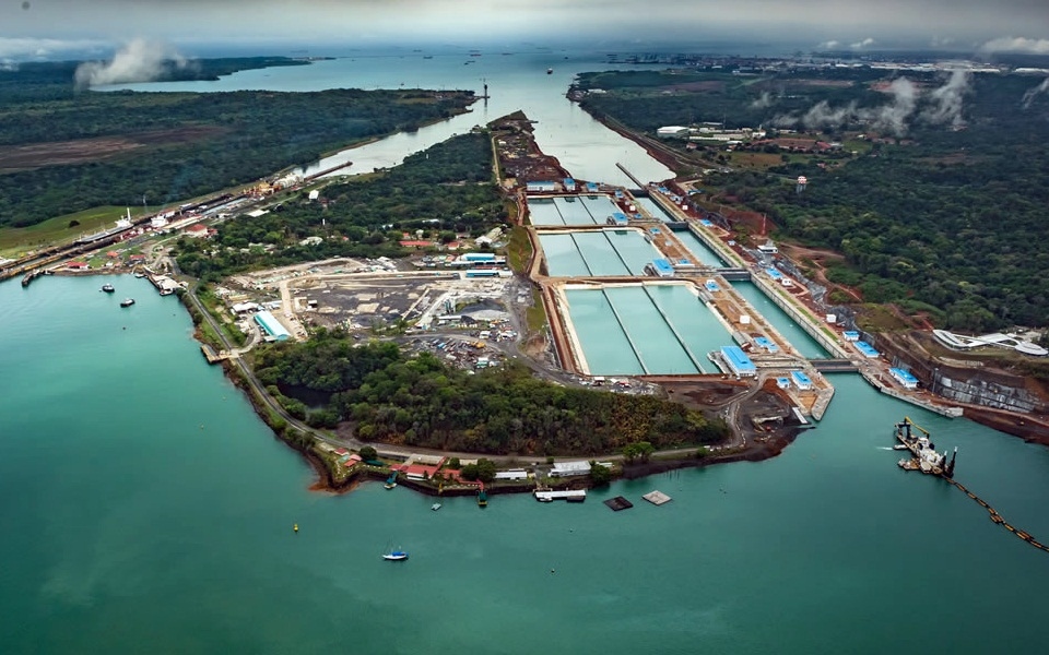 Canal do Panamá é “ponto crítico” no comércio mundial e negócio que envolve BlackRock e MSC levanta reservas da China