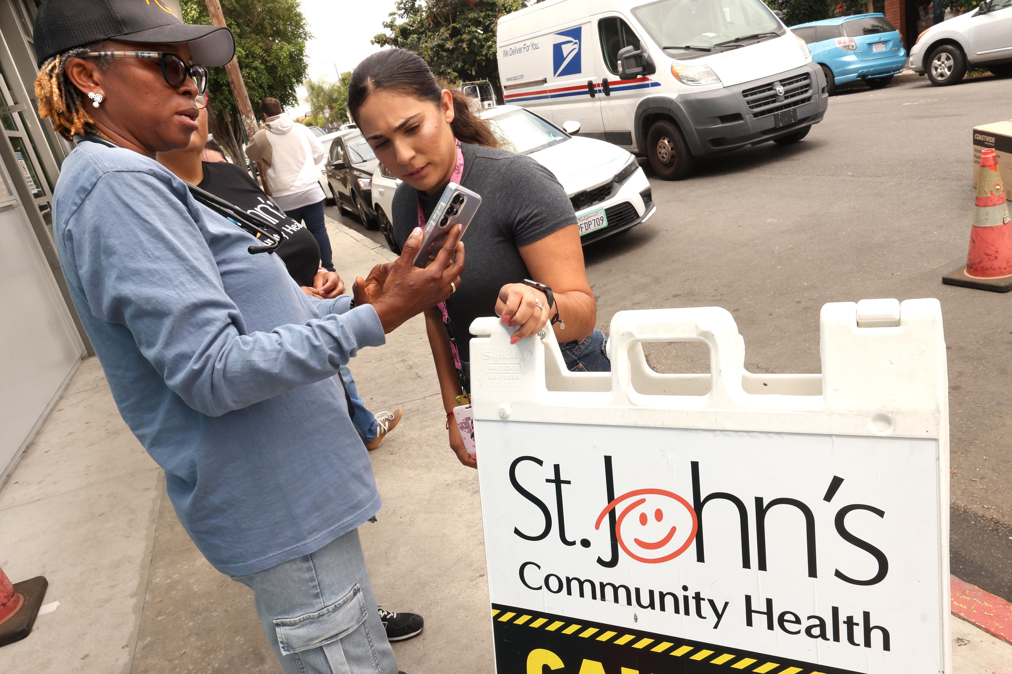 Inmigrantes en California dudan en pedir cobertura médica por miedo a ser deportados