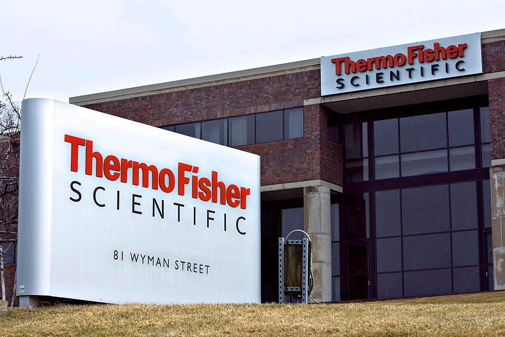 Thermo Fisher wzmacnia się w bioprzetwarzaniu dzięki przejęciu segmentu Solventum Biz za 4 mld USD