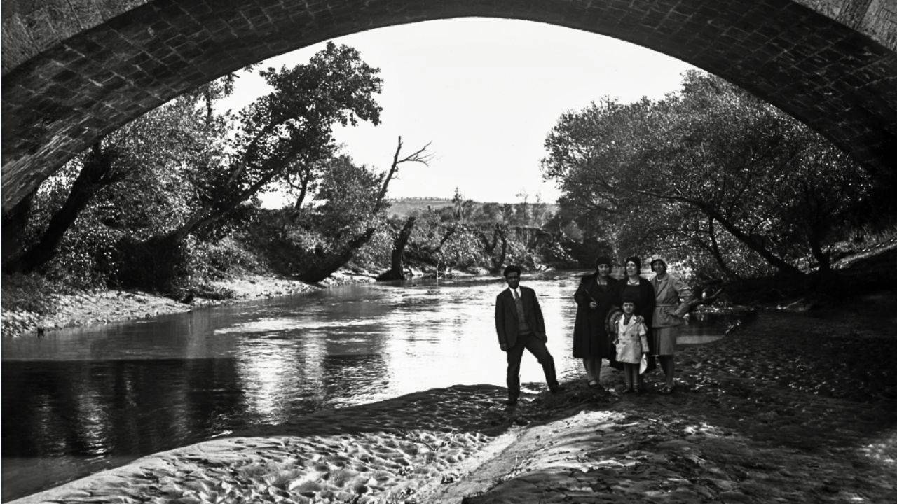'Maceraperest Bir Mimarın Fotoğrafhanesi'nin kapıları açıldı