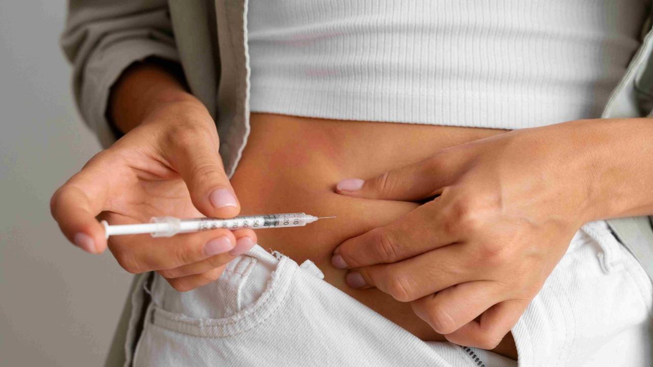 Les experts mettent en garde contre l'utilisation inconsciente de personnes en bonne santé à des fins esthétiques : les aiguilles amincissantes sans ordonnance sont dangereuses