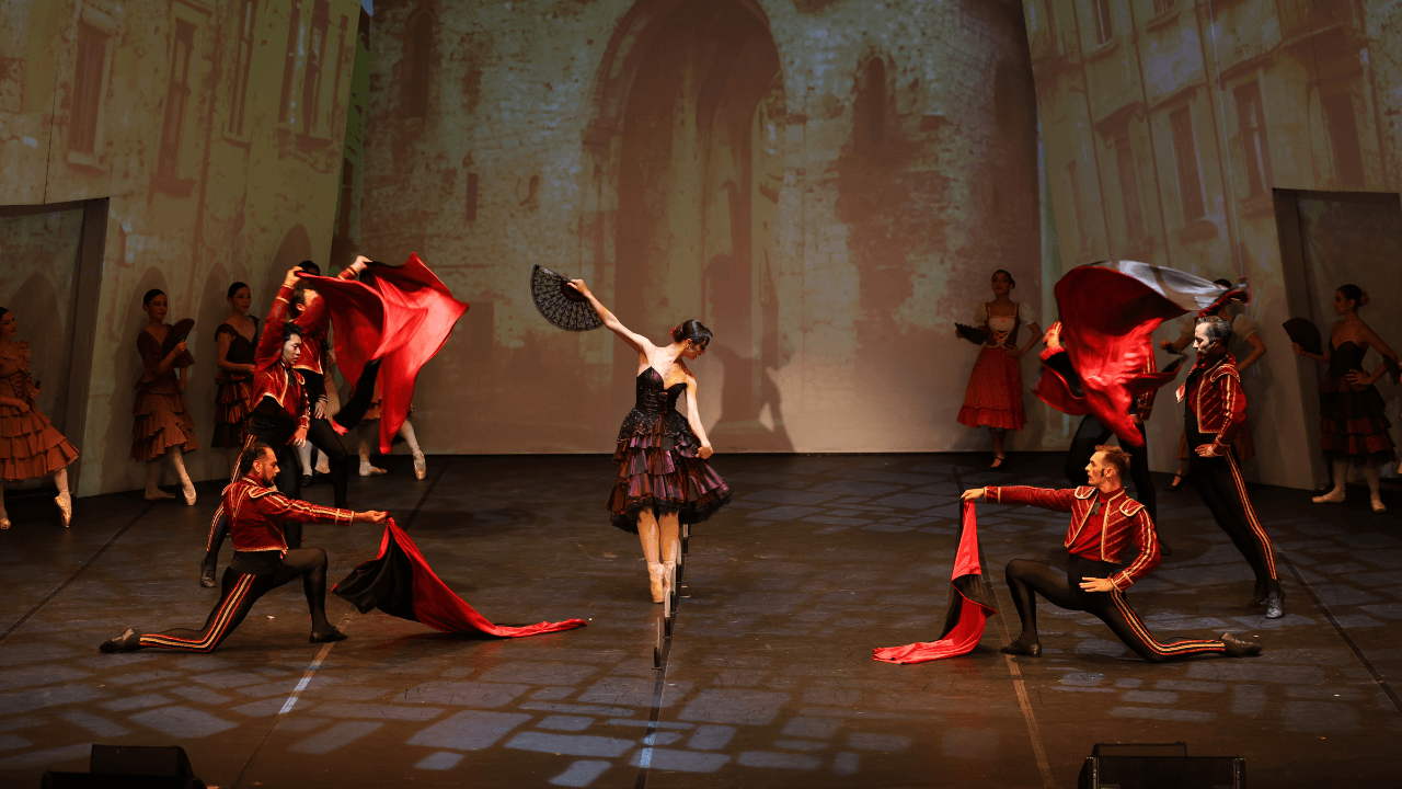 The 22nd International Bodrum Ballet Festival continued with the ballet "Don Quixote"
