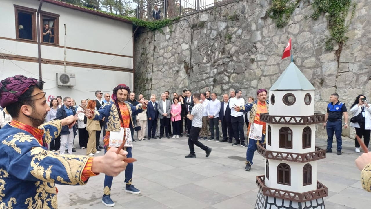 Mansur Yavaş wziął udział w programie Szlaku Kulturowego Jedwabnego Szlaku: „Chronimy naszą historię”