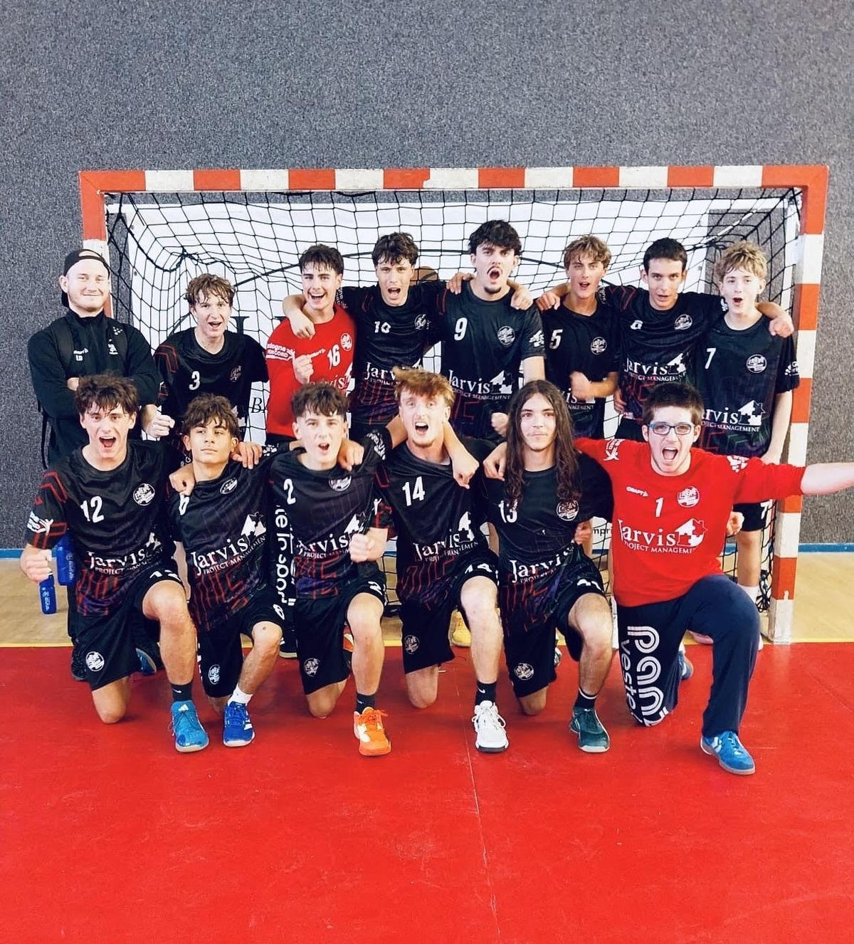 Handebol, elite sub-17: Primeira vitória em casa da Entente