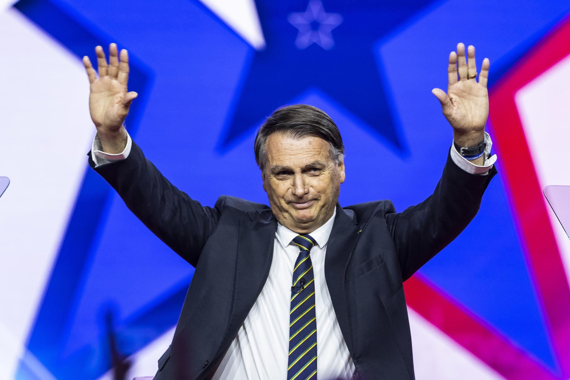 Bolsonaro manda indireta a Lula após tarifaço de Trump contra o Brasil