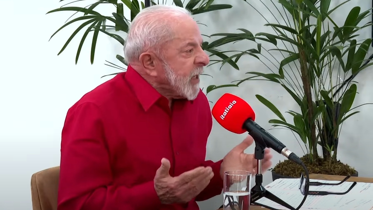 Bolsonaro tem força “muito grande” na direita, mas Tarcísio “não é nada” sem ele, dispara Lula