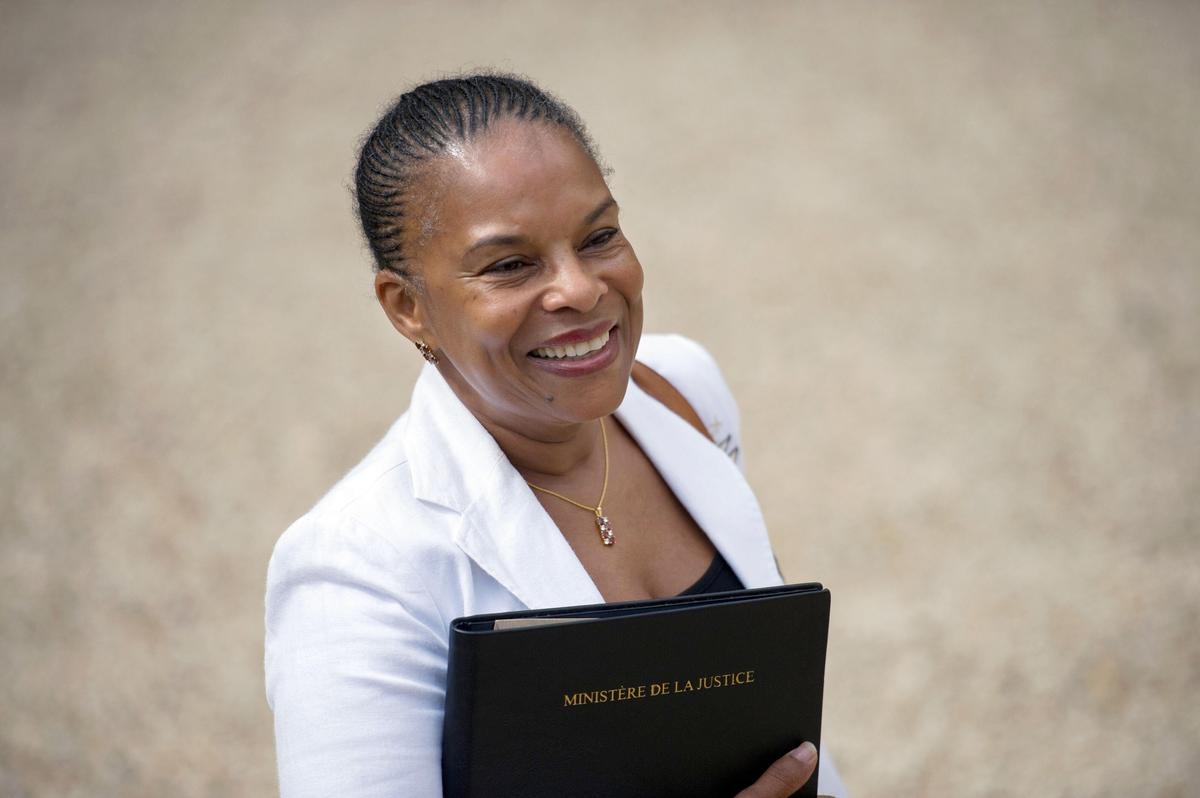 The ephemeris of May 10: in 2001, the "Taubira law" was passed in France, recognizing slavery as a crime against humanity.