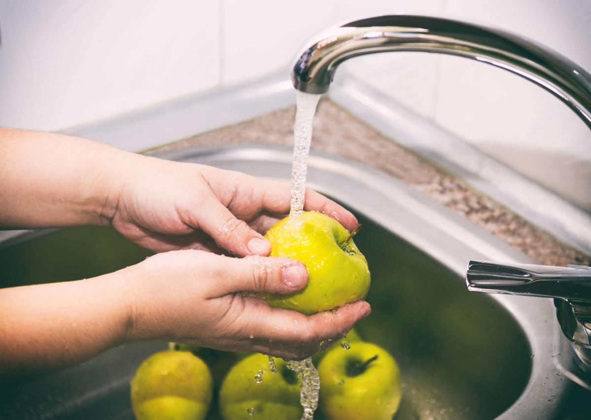 Ernährung: Sollte man Obst mit oder ohne Schale essen?