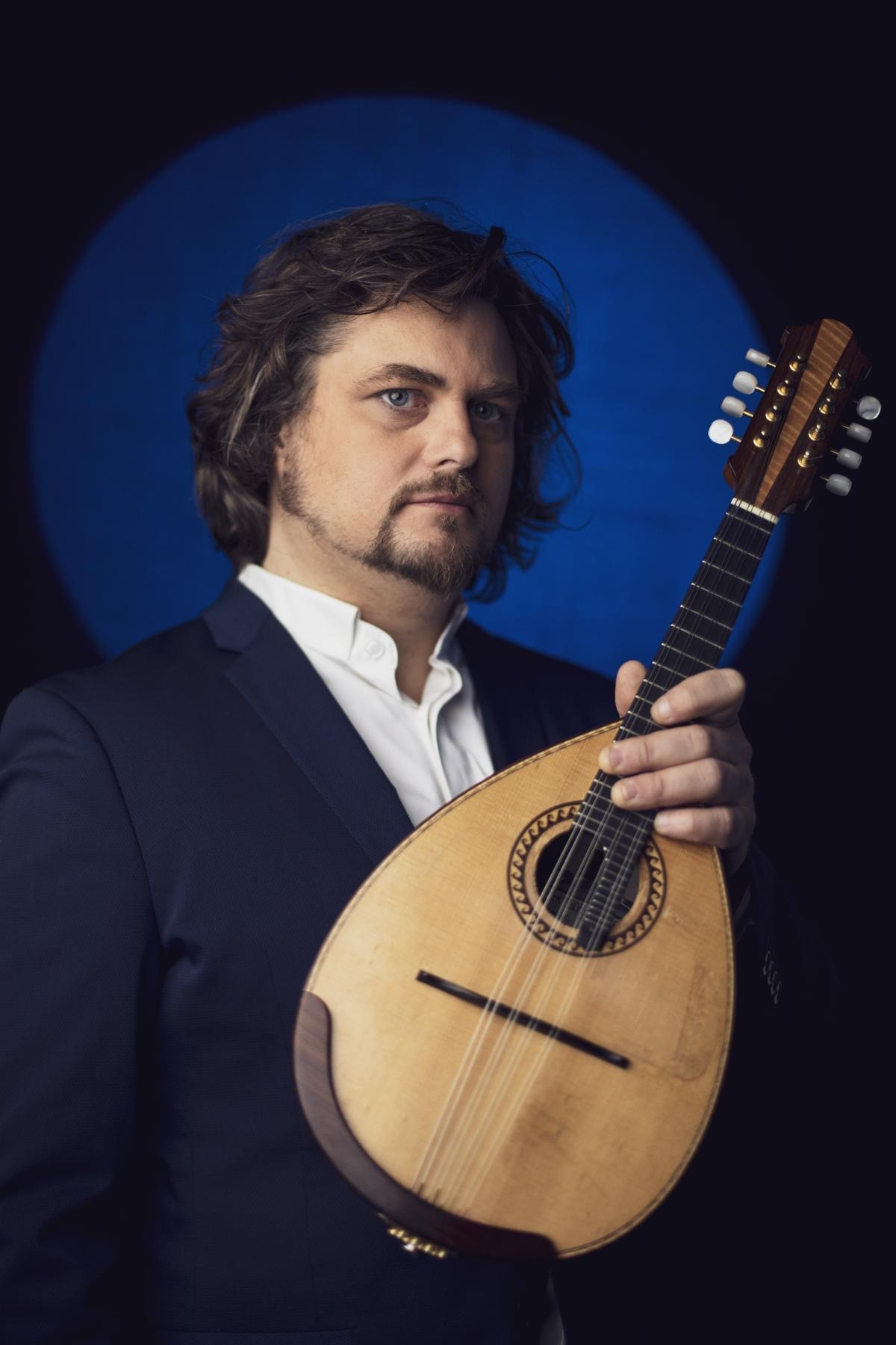A mandolin, films and memories: a concert like no other in Loix