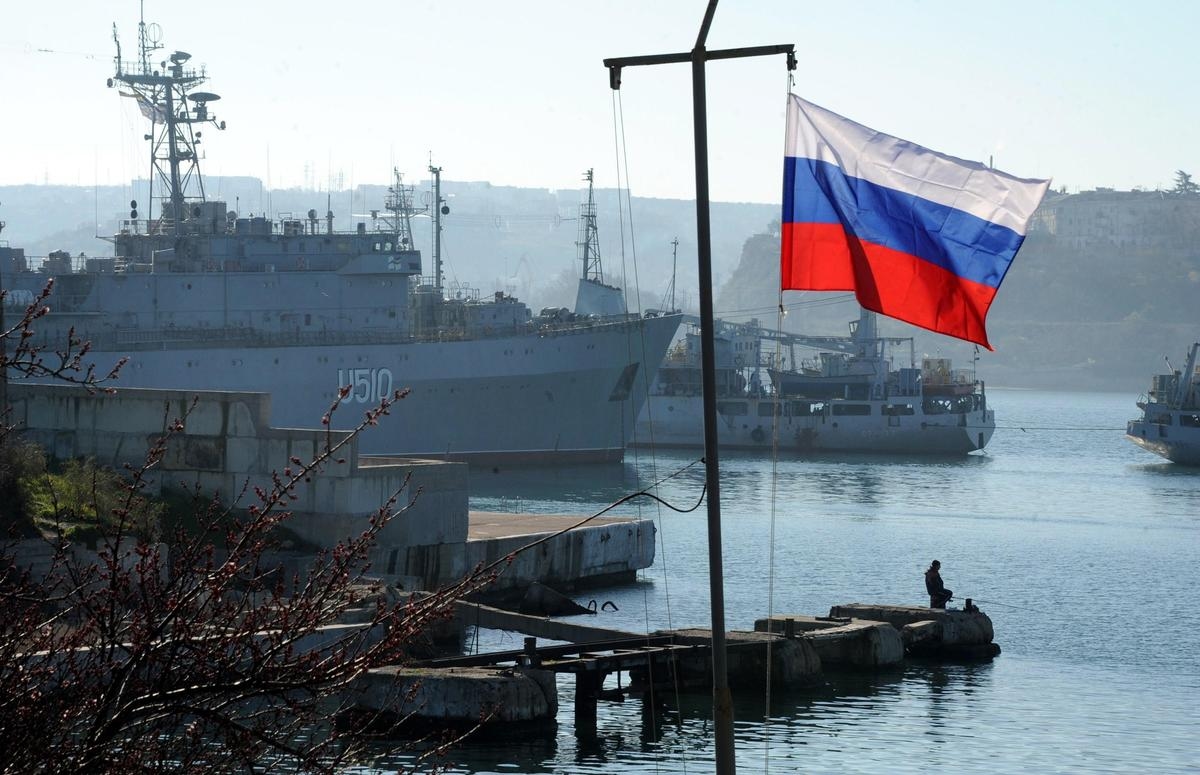 Angesichts der Dominanz der USA starten China und Russland gemeinsame Marineübungen im Japanischen Meer