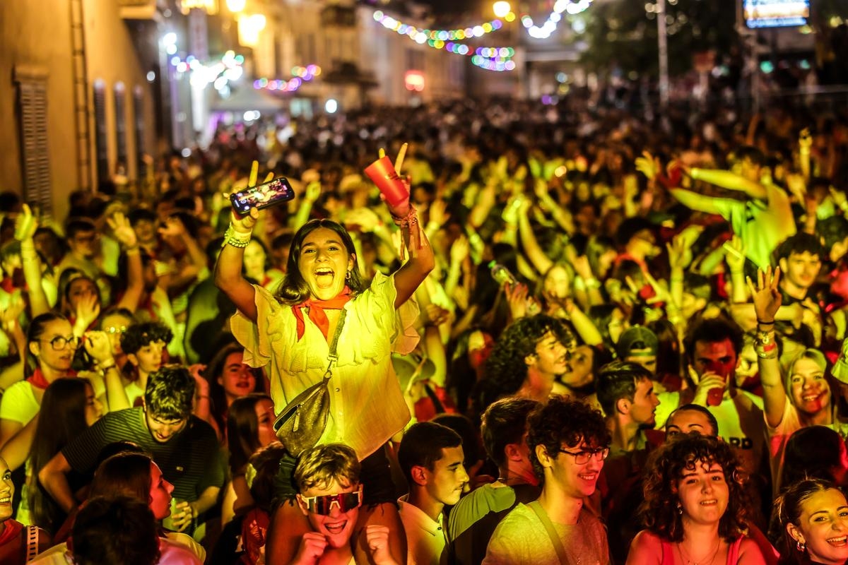 Béarn: en Monein, un público intergeneracional acudió en gran número a las festividades.