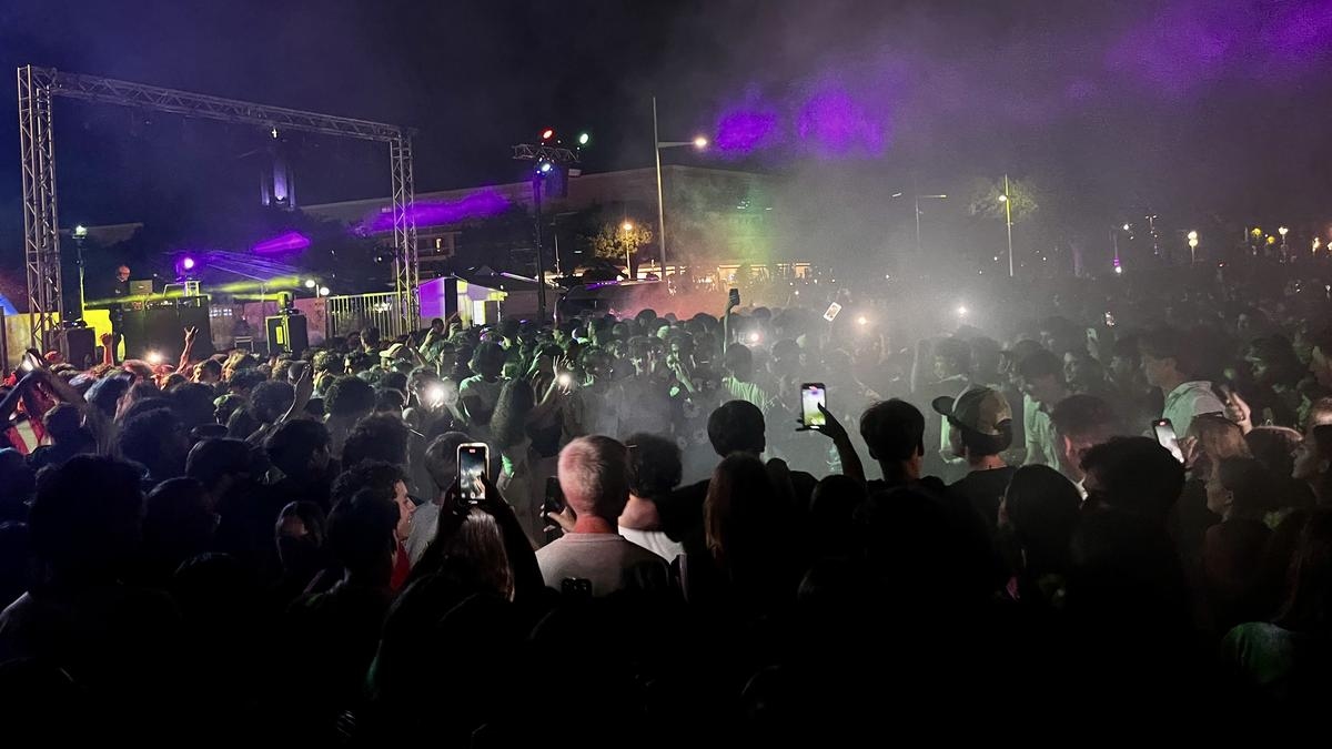 Royan: inmersión en el Summer Show con pogos, éxitos atemporales y otros más recientes