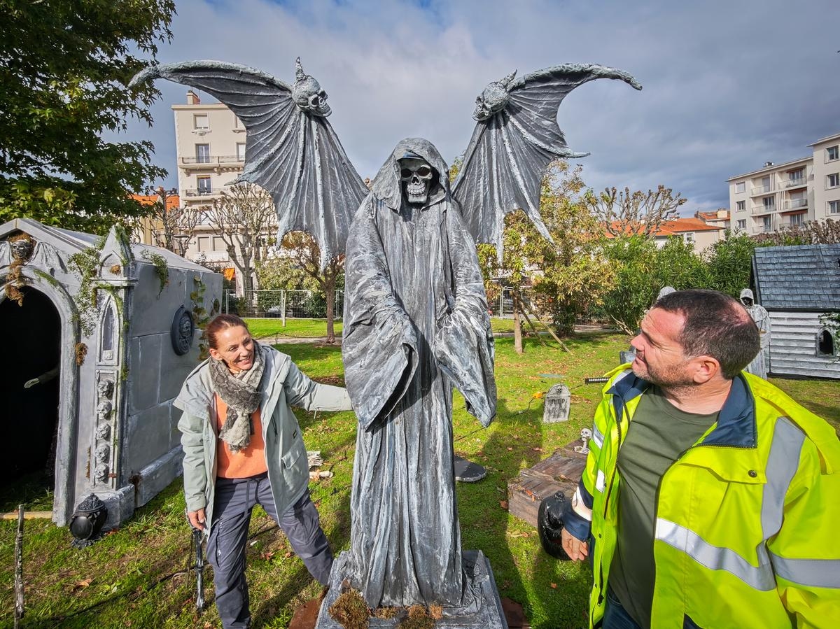 Halloween in Biarritz: the public garden transforms into a horror village
