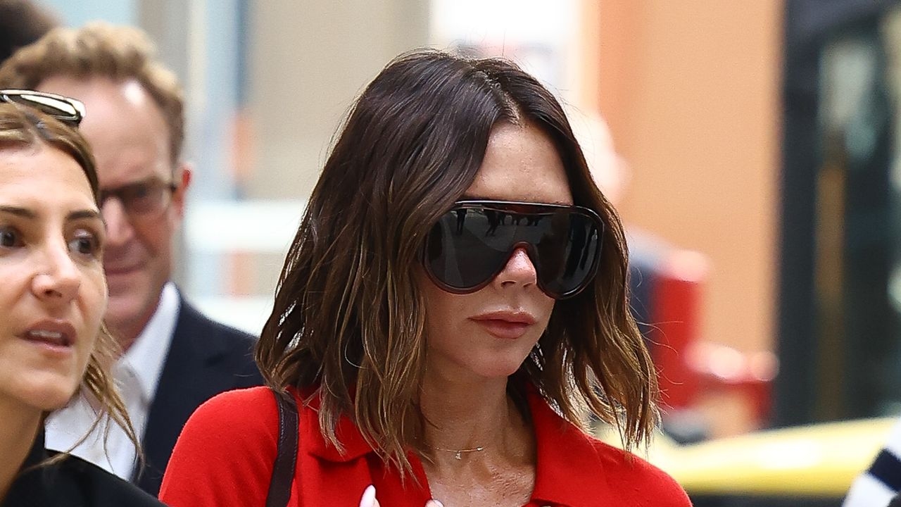 Victoria Beckham in glitter jeans – is this the beginning of a new denim hype?