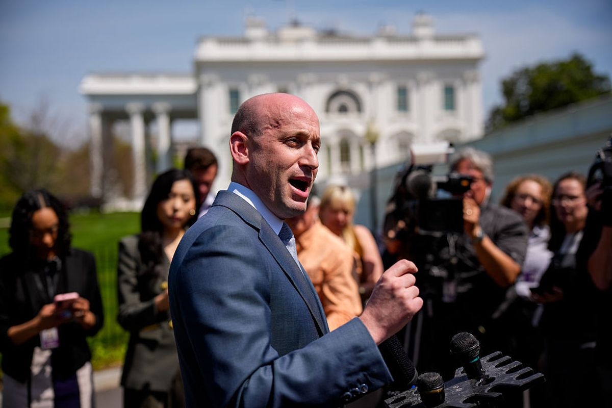 Stephen Miller savaşa hazır geldi ve geri adım atmayacak