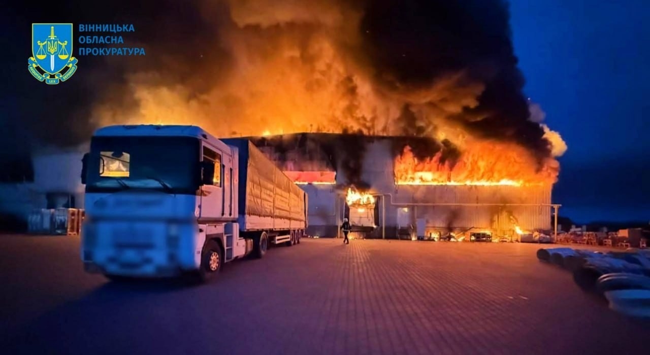 Una fábrica polaca en Ucrania fue atacada deliberadamente por Rusia, afirma Polonia