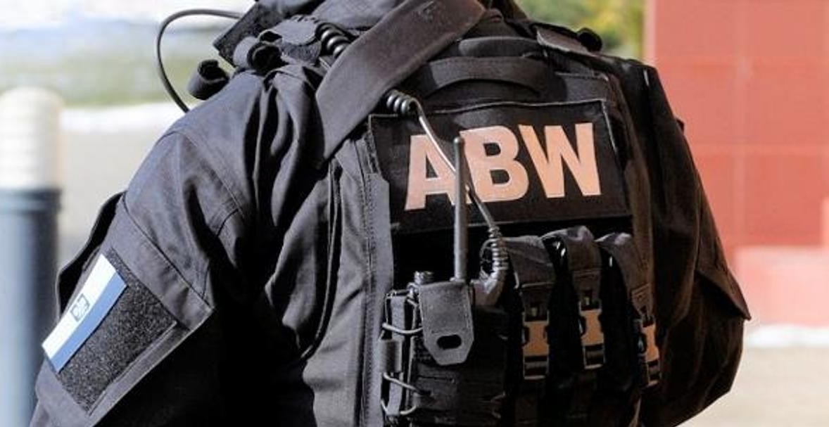 Un couple accusé d'avoir espionné des figures de l'opposition russe en Pologne sera jugé