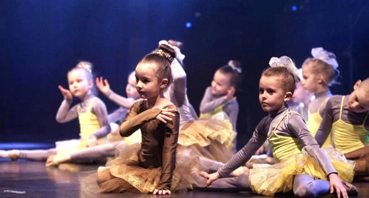 BALLET EN ACROBATIEK voor kinderen en tieners – inschrijving is nog mogelijk!