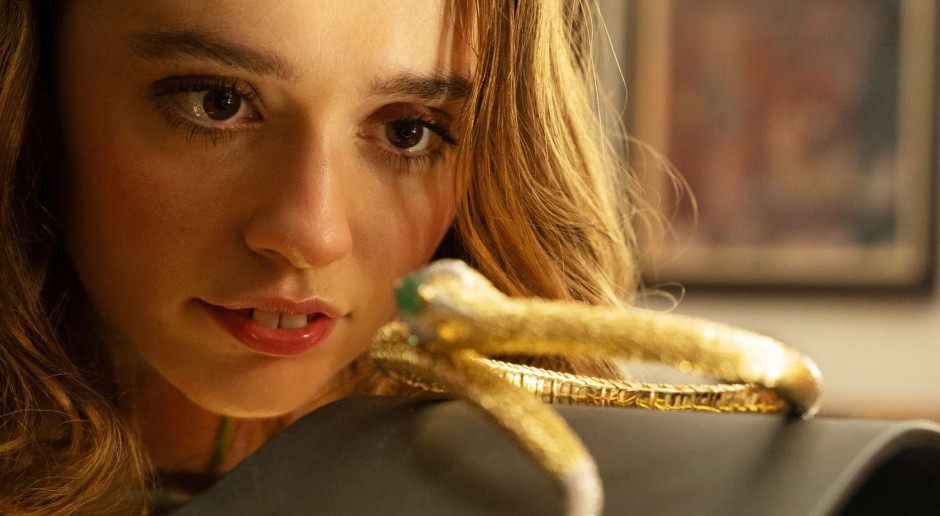 The star of "White Lotus" will star in a Polish film. At the helm are the famous directorial duo