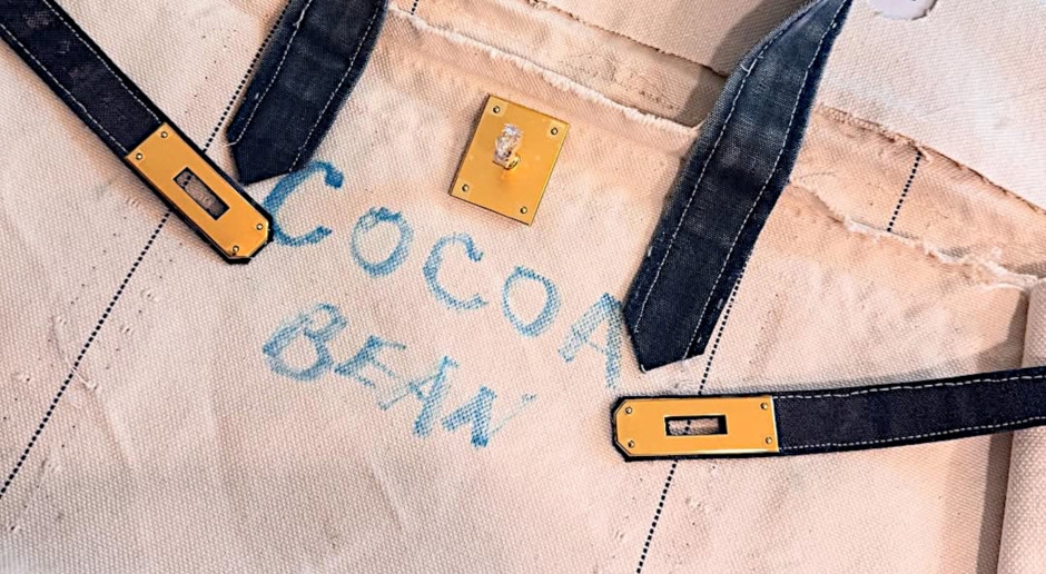 Aquí está el nuevo objeto de deseo para el verano 2025. Este bolso es la quintaesencia del "lujo Riviera".