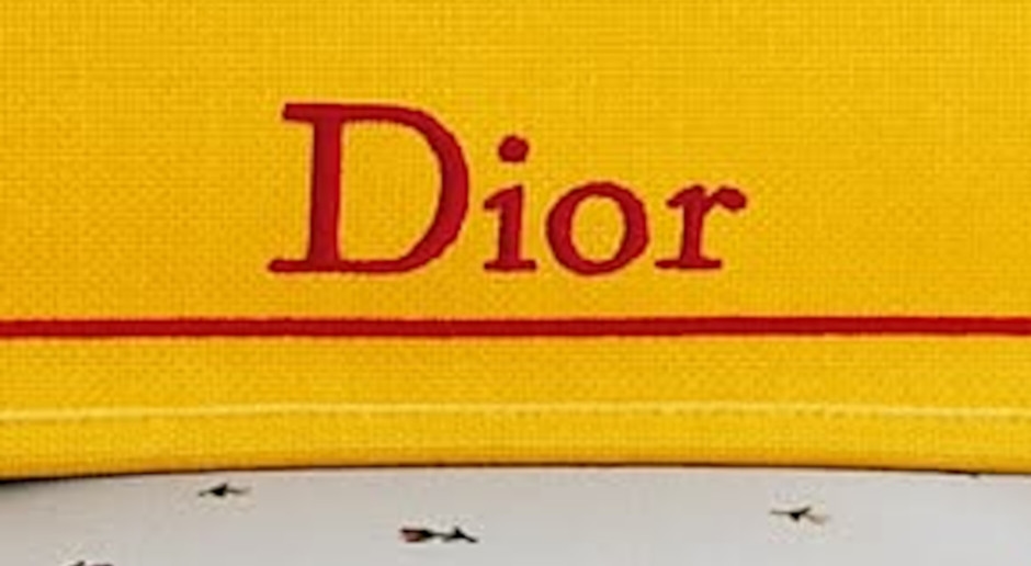 Dior reaktywuje kultową torebkę. To będzie motyw przewodni całej kolekcji Jonathana Andersona
