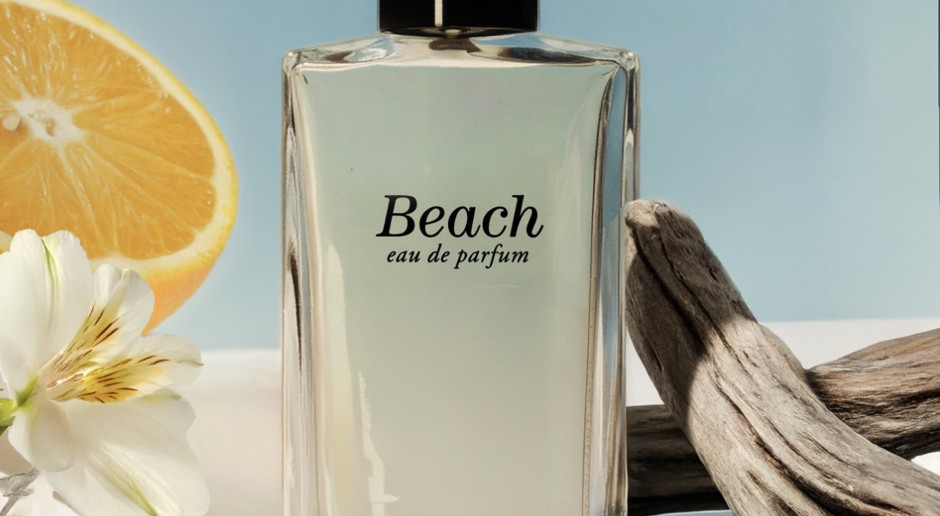 PARFUM DE LA SEMAINE : L'été en flacon. Bobbi Brown enchante par sa légèreté fruitée-florale.