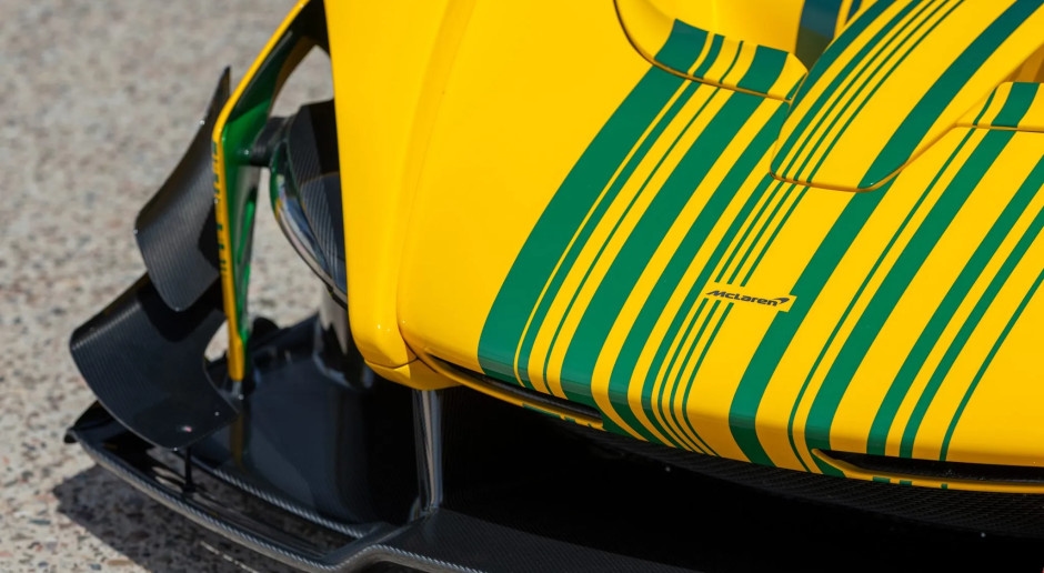 Este modelo exclusivo da McLaren foi a leilão. Especialistas estimam que ele tenha sido vendido por US$ 1 milhão.