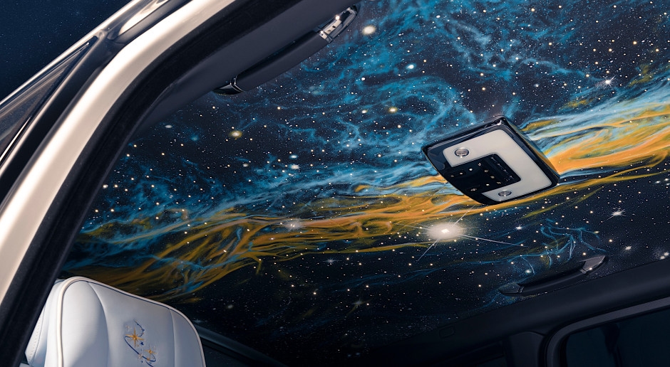 This Rolls-Royce was created for a special client from Dubai. When you look up, you see the universe.