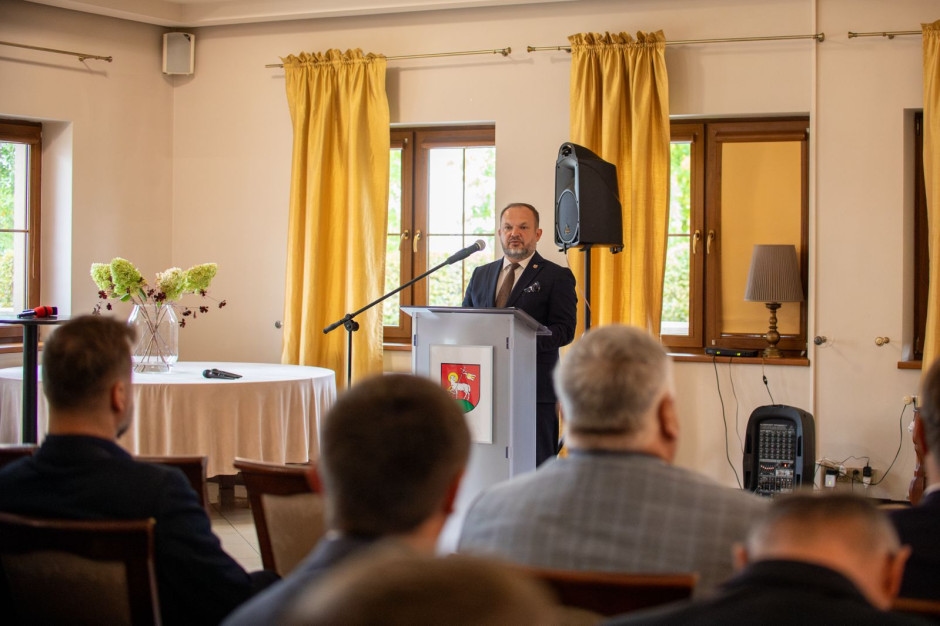 Bełchatów termik santrali kapandıktan sonra ne olacak? Yerel yönetimler enerjiyi kendileri üretmek istiyor.