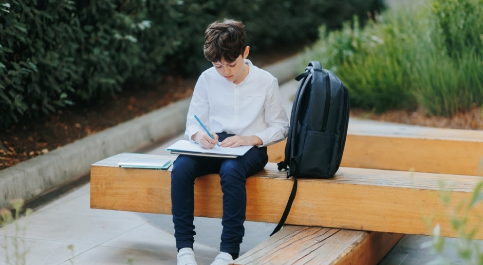 Up to 248 PLN per month for a student. You need to hurry up to apply for this payment.