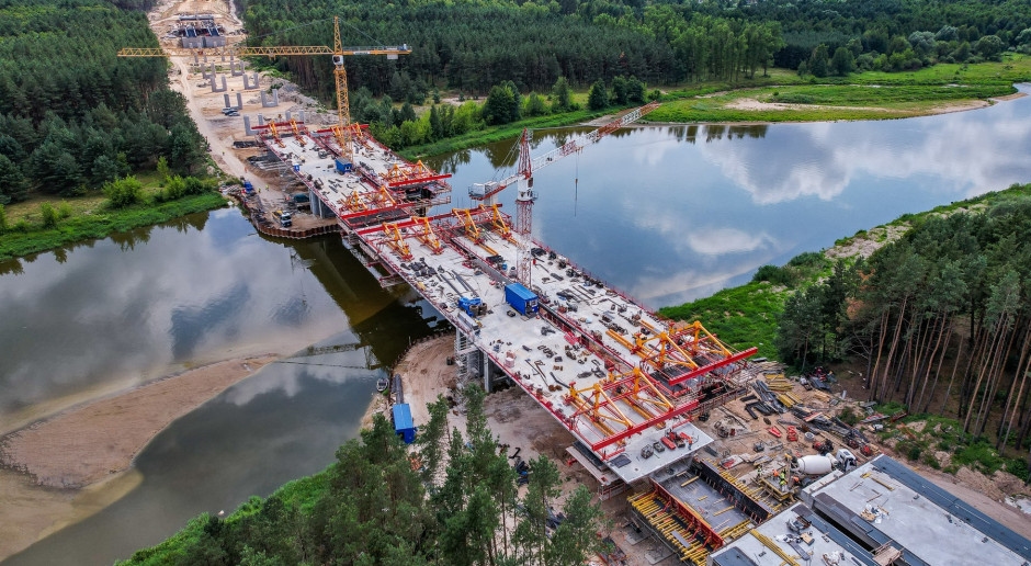 A gigantic bridge will connect the provinces. A key expressway will change everything.