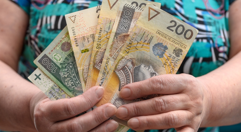 Mais 500 PLN para esses aposentados. Você deve enviar uma solicitação.