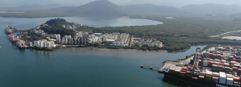 APS lanza licitación para aumentar el calado del muelle de Isla Barnabé